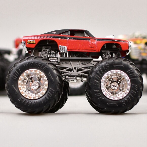 15 Hot Wheels Monster Trucks 1:64 Scale Good Condition Lot - Picture 6 of 9